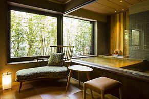 Kobe Bay Sheraton Hotel & Towers