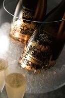 Kobe Bay Sheraton Hotel & Towers