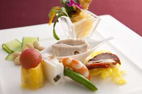 Kobe Bay Sheraton Hotel & Towers