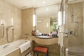 Kobe Bay Sheraton Hotel & Towers