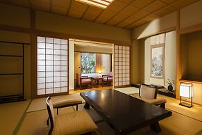 Kobe Bay Sheraton Hotel & Towers