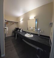 Travelodge by Wyndham Wenatchee