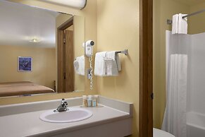 Travelodge by Wyndham Wenatchee