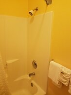 Travelodge by Wyndham Wenatchee