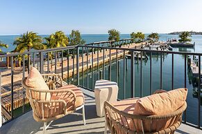 Three Waters Resort and Marina, Islamorada, a Tribute Portfolio Resort