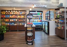 Crowne Plaza Melbourne - Oceanfront by IHG