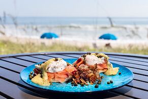 Crowne Plaza Melbourne - Oceanfront by IHG