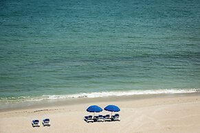 Crowne Plaza Melbourne - Oceanfront by IHG