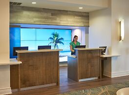 Crowne Plaza Melbourne - Oceanfront by IHG