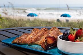 Crowne Plaza Melbourne - Oceanfront by IHG