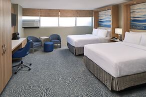 Crowne Plaza Melbourne - Oceanfront by IHG