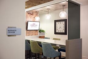 Crowne Plaza Melbourne - Oceanfront by IHG