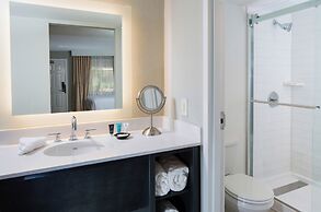 Crowne Plaza Melbourne - Oceanfront by IHG