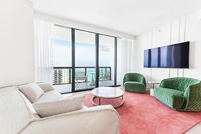 W South Beach