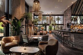 W South Beach