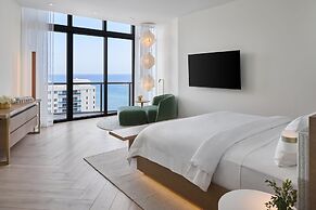 W South Beach
