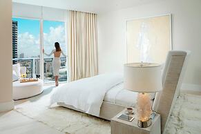 W South Beach