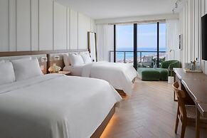 W South Beach
