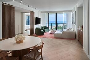W South Beach