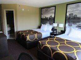 Super 8 by Wyndham New Cumberland