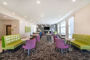 La Quinta Inn & Suites by Wyndham Mobile