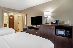Comfort Inn & Suites Newark - Wilmington