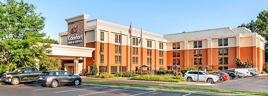 Comfort Inn & Suites Newark - Wilmington