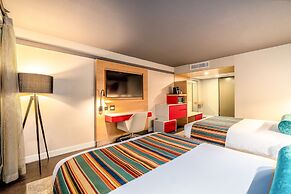 Century Park Hotel