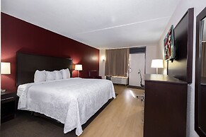 Red Roof Inn PLUS+ Huntsville - Madison