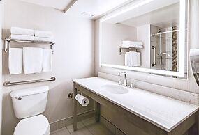 DoubleTree by Hilton Madison Downtown