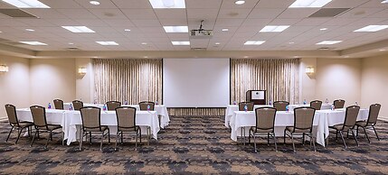 DoubleTree by Hilton Madison Downtown