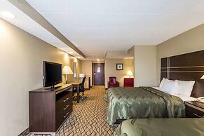 Quality Suites Milwaukee Airport