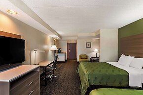 Quality Suites Milwaukee Airport
