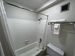 Studio 6 Fort Worth, TX – Downtown East