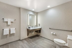 Holiday Inn Express Crestwood by IHG
