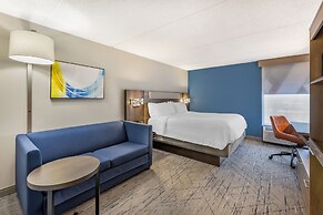 Holiday Inn Express Crestwood by IHG