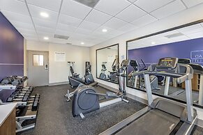 Holiday Inn Express Crestwood by IHG