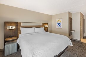 Holiday Inn Express Crestwood by IHG