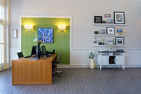 Iris Hotel Cape Cod