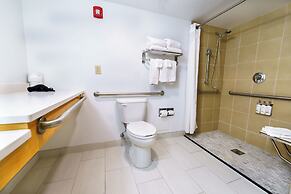 Iris Hotel Cape Cod
