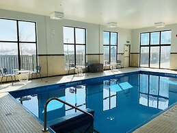 Spark by Hilton Montreal Brossard
