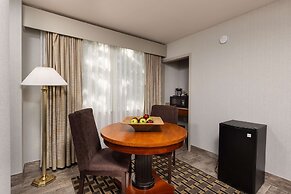 Inn at the Colonnade Baltimore - a DoubleTree by Hilton