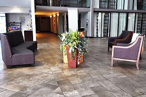 The Great Rivers, Ascend Hotel Collection
