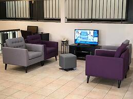 Countryside Inn & Suites