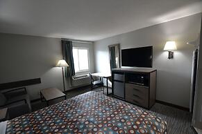 Countryside Inn & Suites