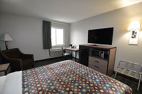 Countryside Inn & Suites