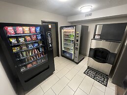 Countryside Inn & Suites