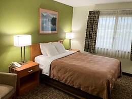 Hudson Inn & Suites