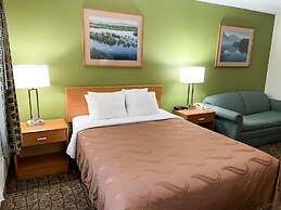 Hudson Inn & Suites