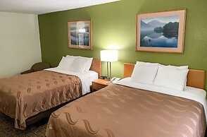 Hudson Inn & Suites